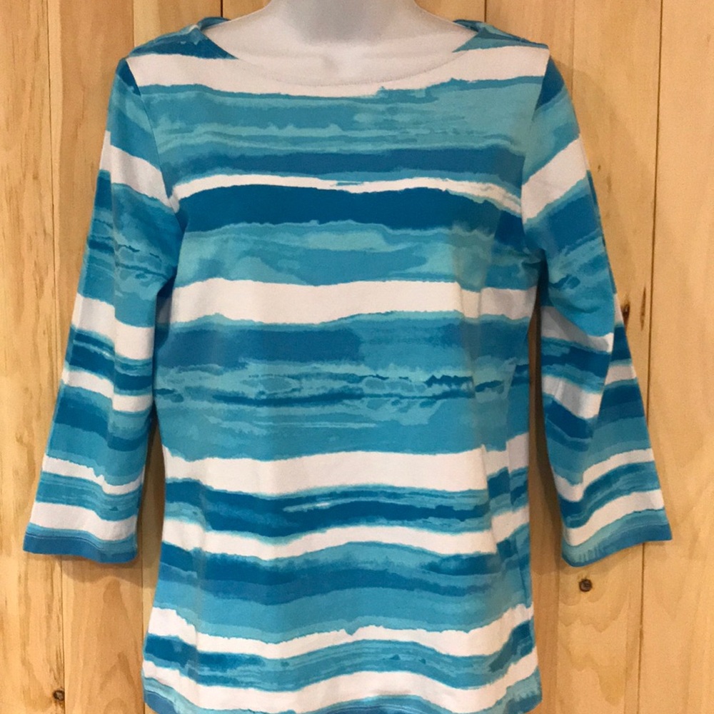 Beautiful watercolor top. Size small